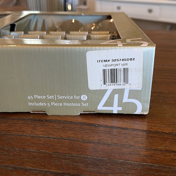 NEW 45-piece Flatware Set; Service for 8 plus BONUS Hostess Set, Stainless Steel - Picture 9 of 12